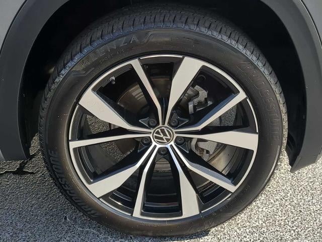 2024 Volkswagen Atlas Cross Sport 2.0T SEL Premium R-Line