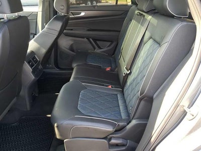 2024 Volkswagen Atlas Cross Sport 2.0T SEL Premium R-Line