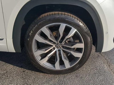 2023 Volkswagen Atlas Cross Sport 3.6L V6 SEL Premium R-Line