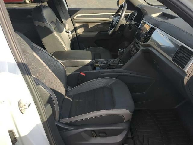 2023 Volkswagen Atlas Cross Sport 3.6L V6 SEL Premium R-Line