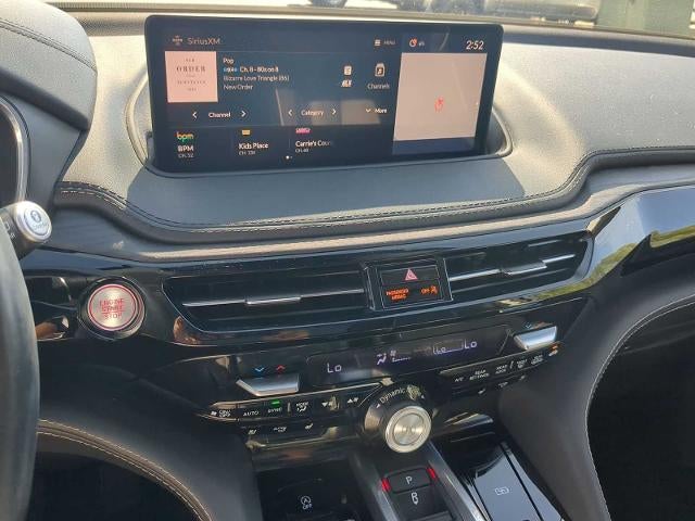 2022 Acura MDX w/Advance Package