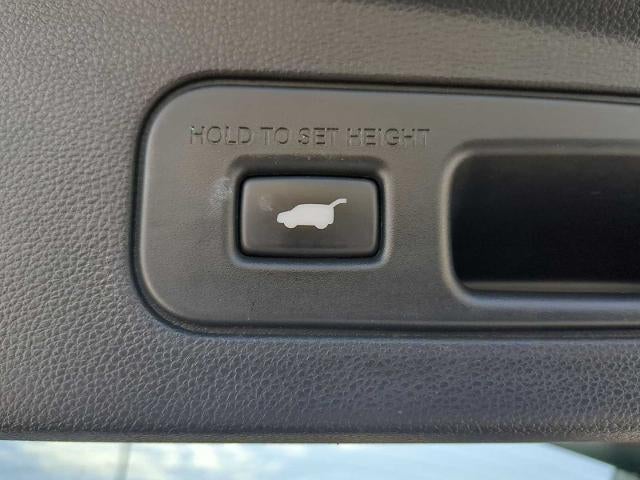 2022 Acura MDX w/Advance Package