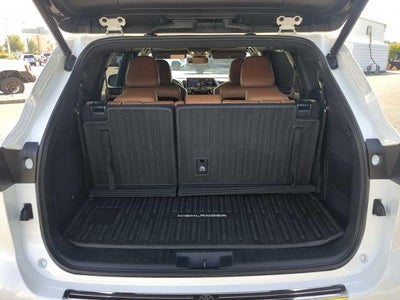 2021 Toyota Highlander Platinum