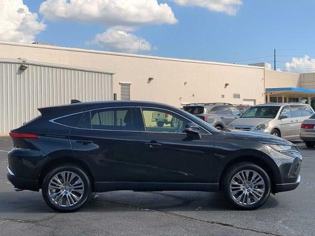 2022 Toyota Venza LE
