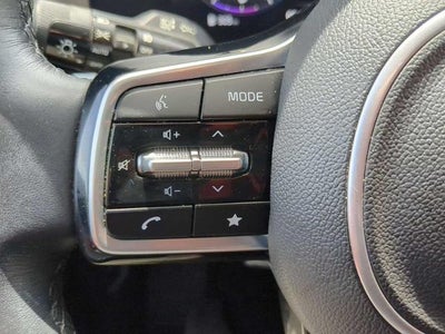 2023 Kia Carnival SX