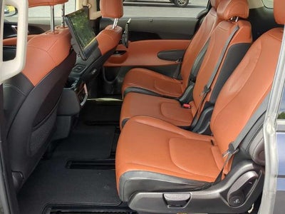 2023 Kia Carnival SX