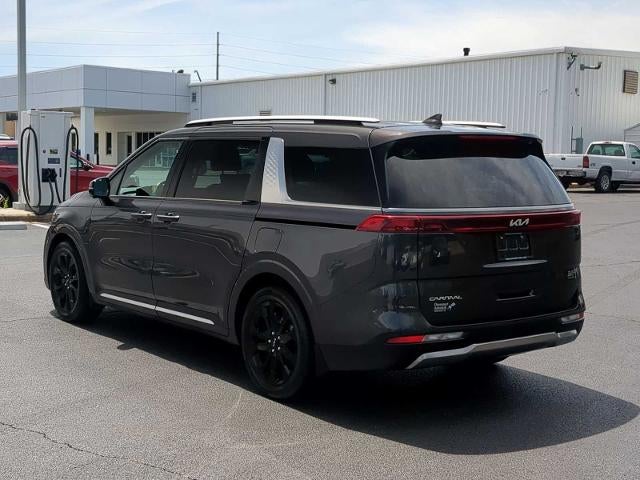 2023 Kia Carnival SX