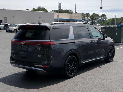 2023 Kia Carnival SX