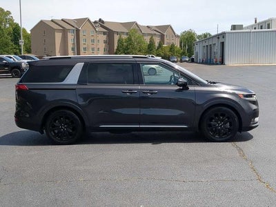 2023 Kia Carnival SX