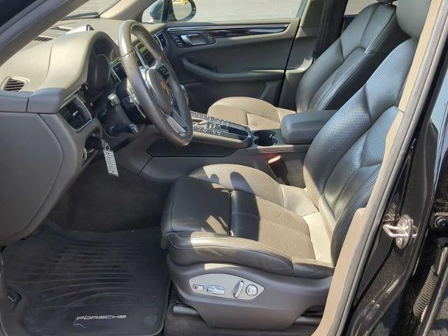 2017 Porsche Macan Base
