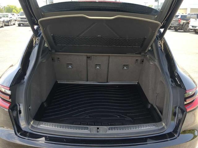 2017 Porsche Macan Base