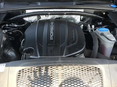 2017 Porsche Macan Base